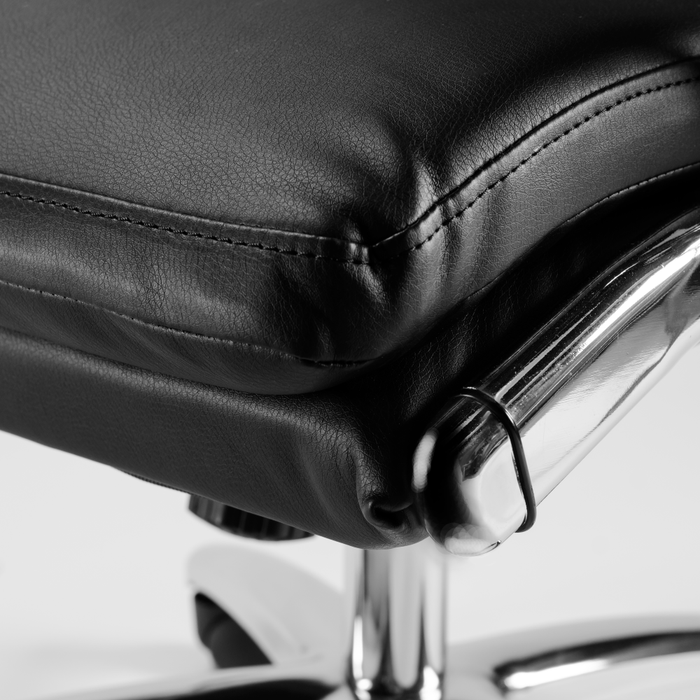 Modelo High Back Leather Executive Office Chair