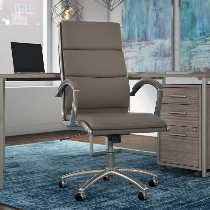 Modelo High Back Leather Executive Office Chair